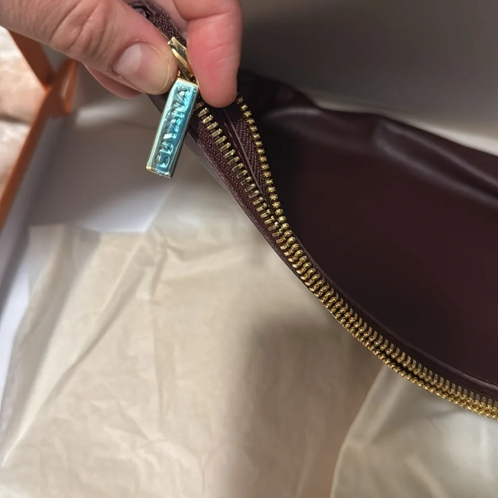 Cuyana leather purse clutch - Picture 2 of 5